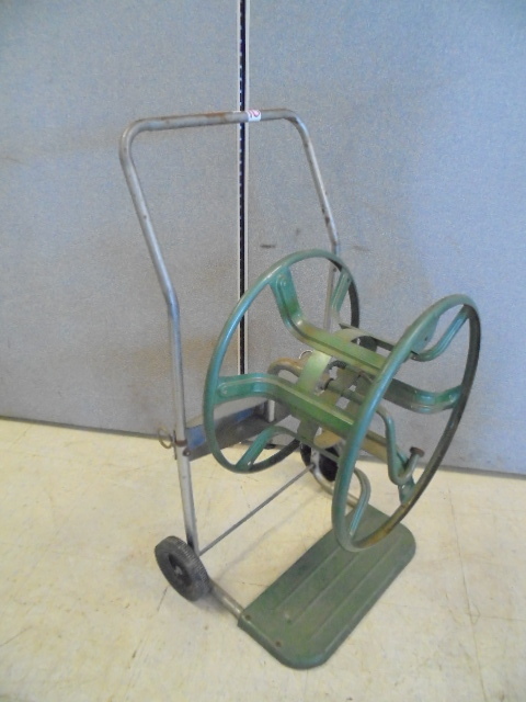 lot 10 image: Mobile Hose Reel