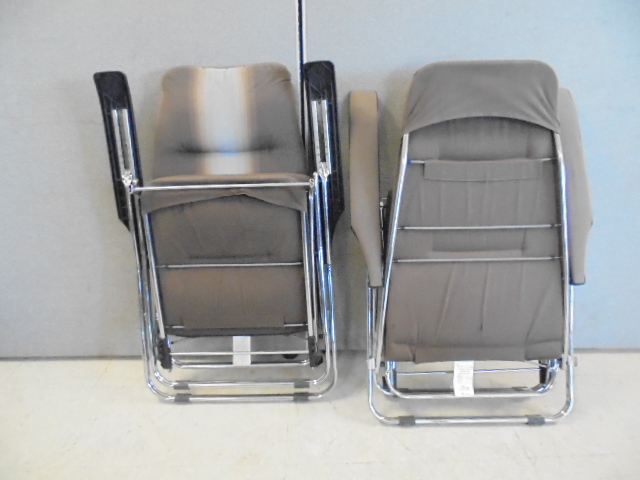 lot 11 image: Folding Camping Chairs