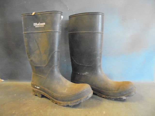 lot 17 image: Rubber Boots