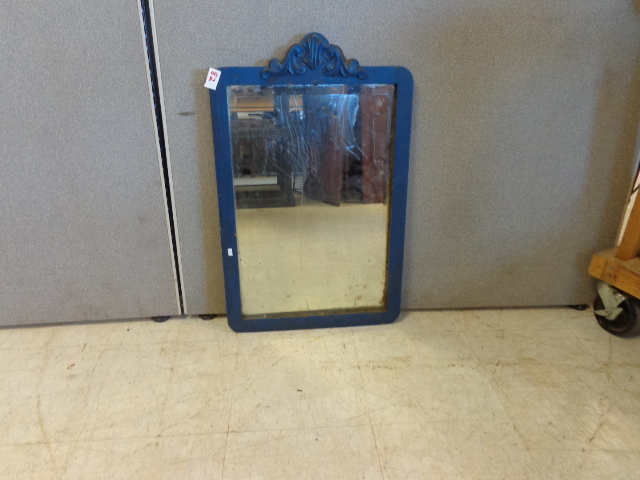 lot 82 image: Vintage Beveled Glass Mirror