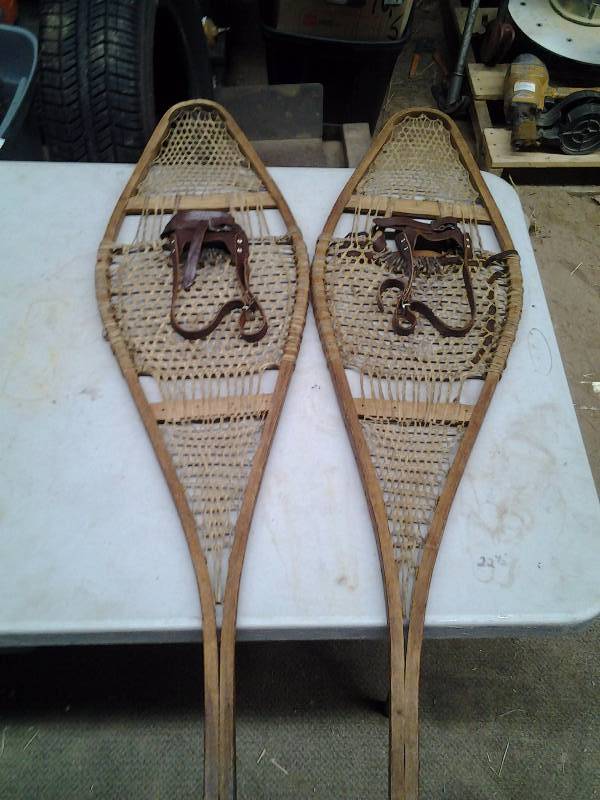 lot 30 image: Pair Of Snow Shoes 41