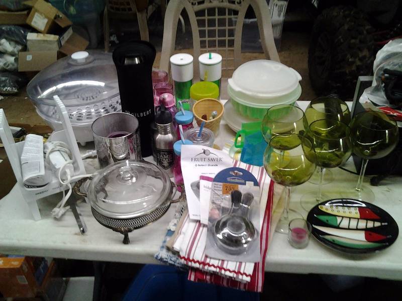 lot 42 image: Lot Of Kitchen Related (Fruit Saver, Bread Slicer, Tupperware, Green Goblets, CupsGlasses)