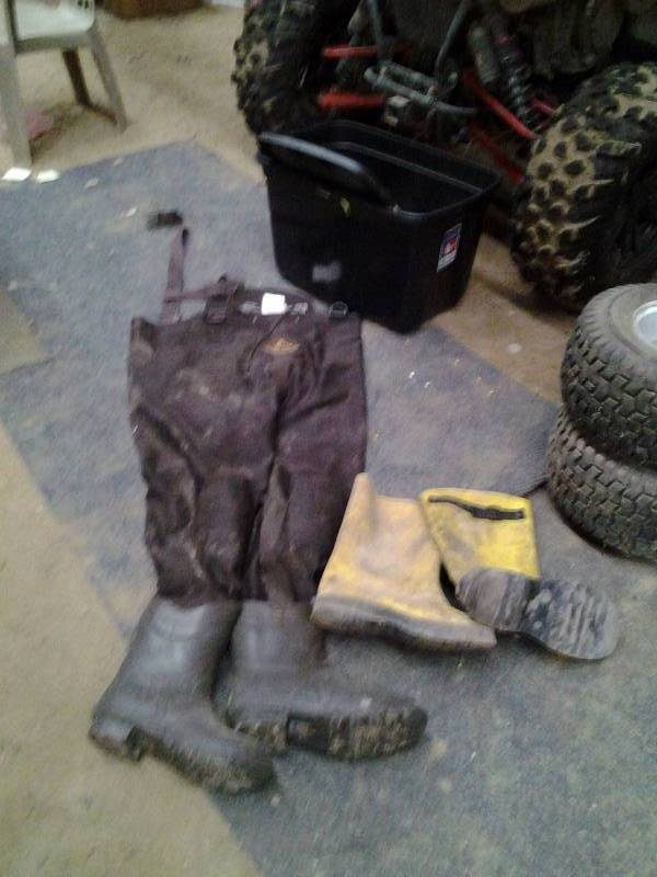 lot 65 image: Pro-Line Size 12 Waders and Over Shoe Rubber Boots