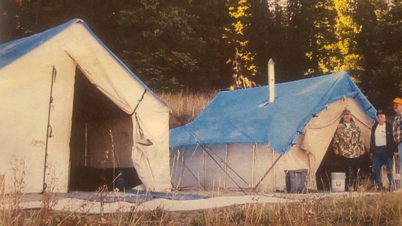 lot 71 image: ELK HUNTERS CAMP--EVERYTHING You Need To Set Up Camp--Saddles, Tents, Cots, Cookware