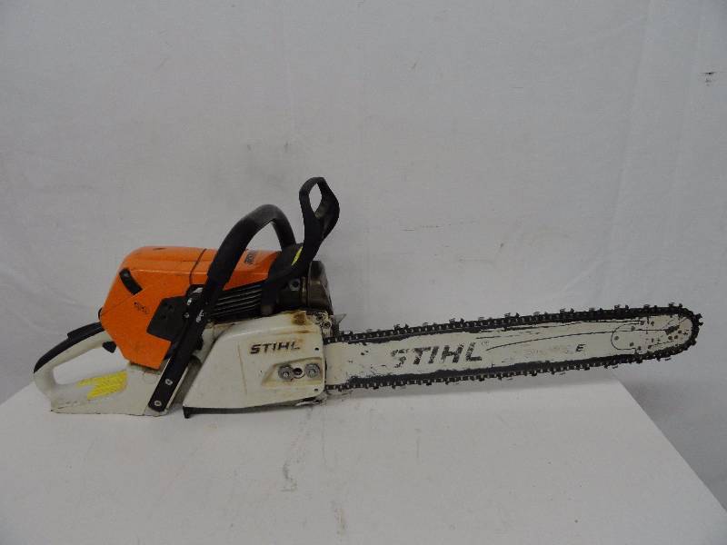 Chain Saw With Case