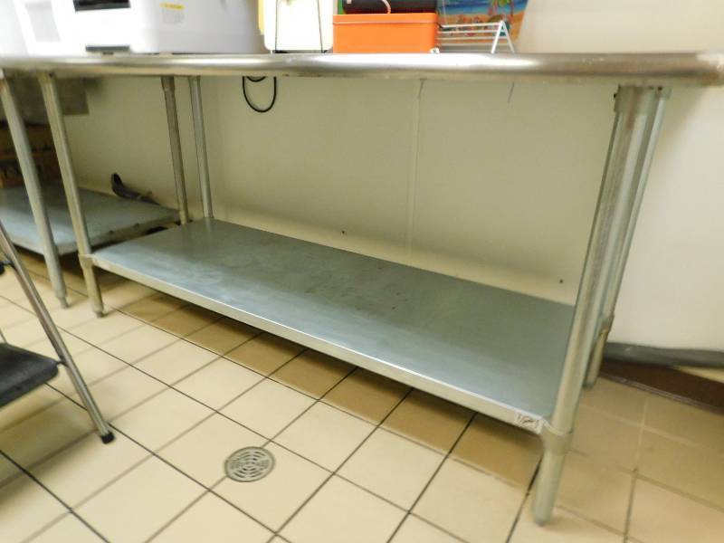 STAINLESS STEEL COUNTER