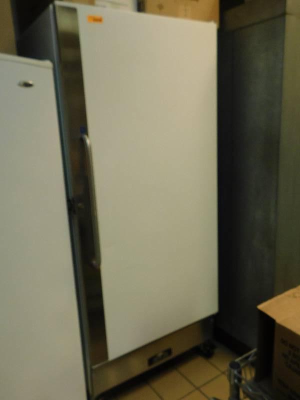 ARCTIC AIR COMMERCIAL FREEZER