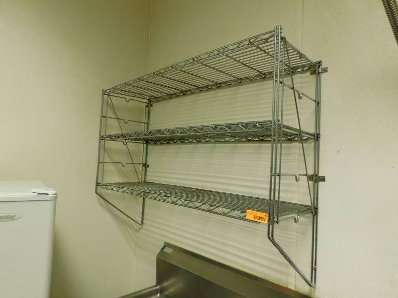 WALL HUNG WIRE RACK SHELVING UNIT