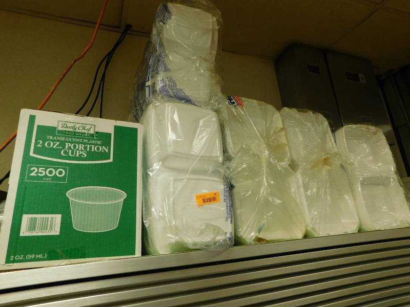 TO-GO PLASTIC CONTAINERS