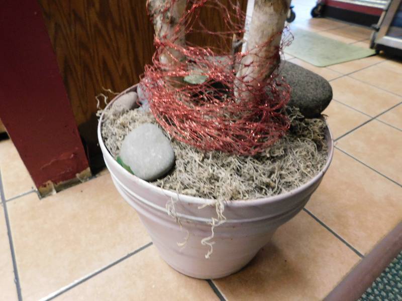 ARTIFICIAL TREE