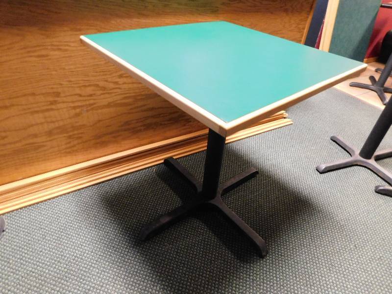 30 SQUARE TABLE