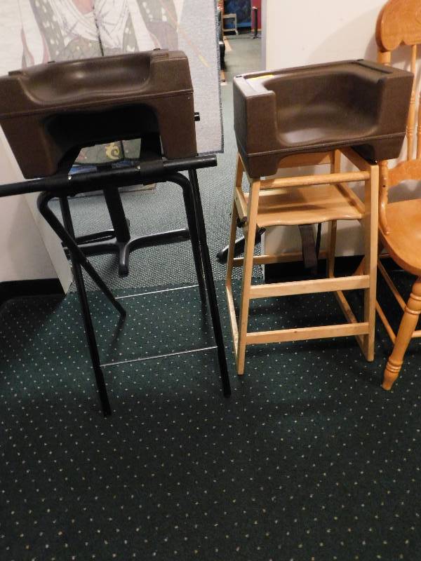 HIGH CHAIR, BOOSTER SEATS AND TRAY STAND