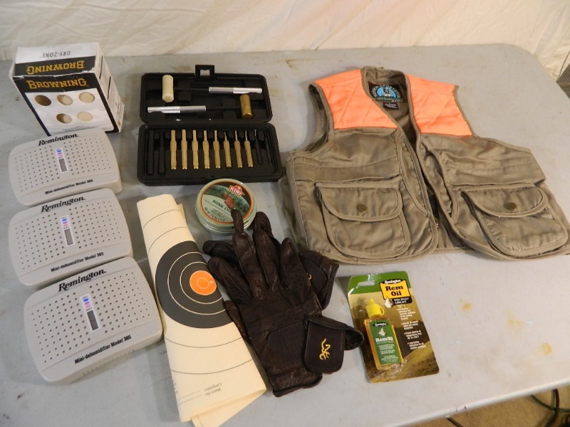 lot 24 image: Hunting and Firearm Accessories