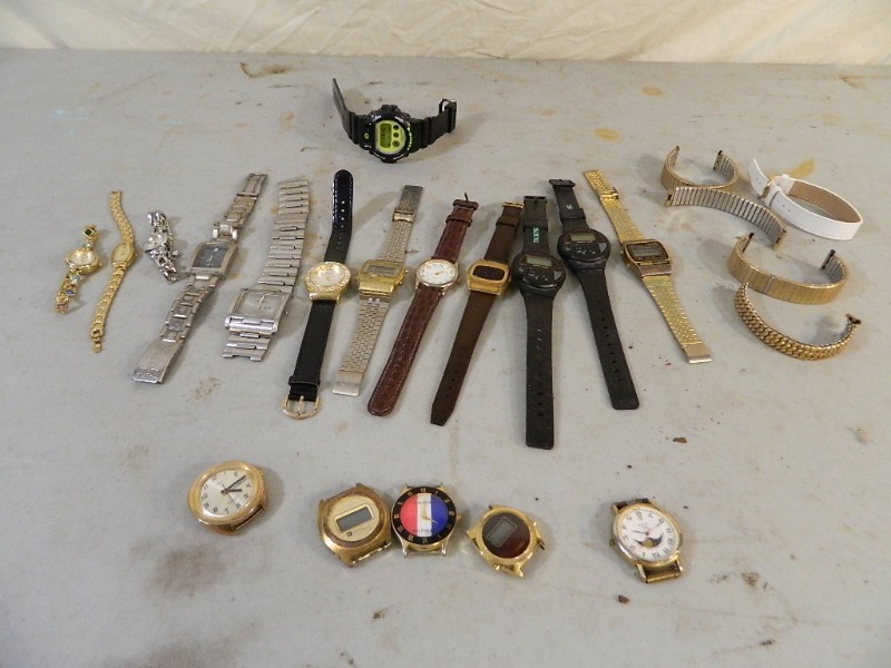 lot 40 image: Watches and More