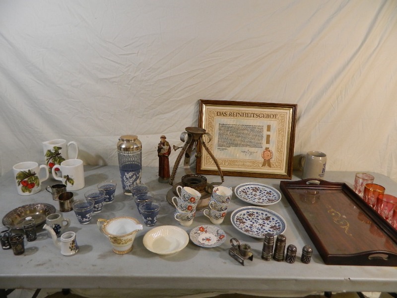 lot 48 image: Collectibles, China, and More