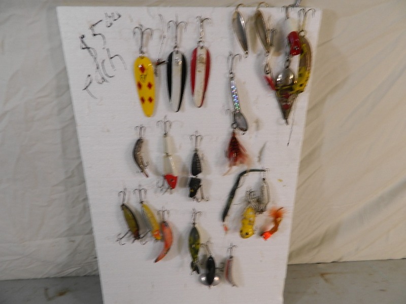 lot 55 image: Assorted Fishing Lures
