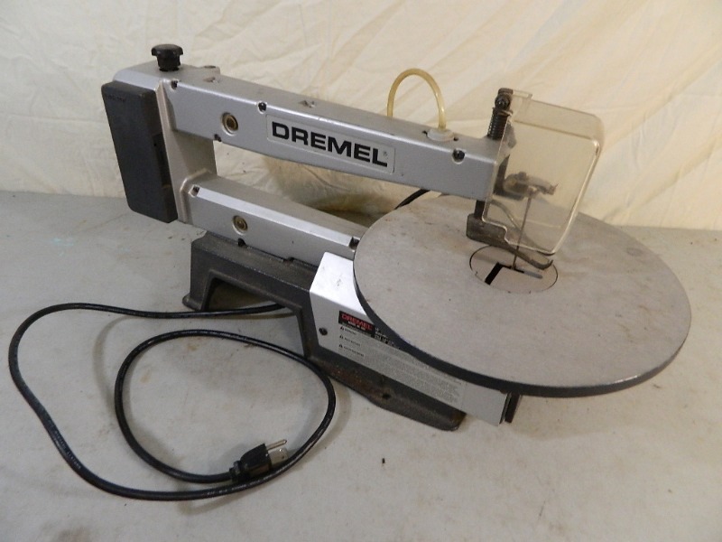 lot 81 image: Dremel Scroll Saw