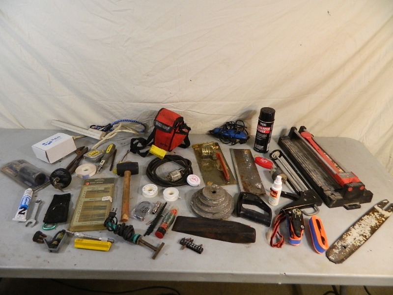 lot 104 image: Shop Supplies and Tools