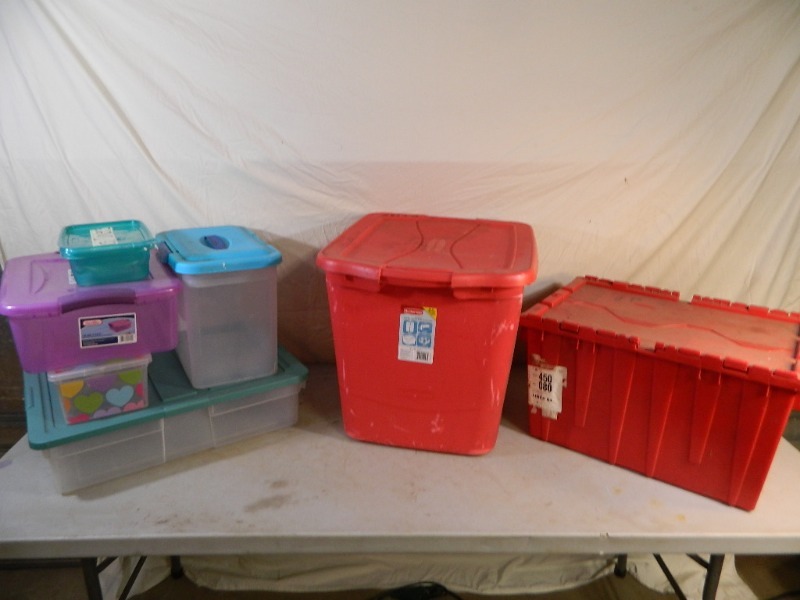 lot 122 image: Assorted Totes with Lids