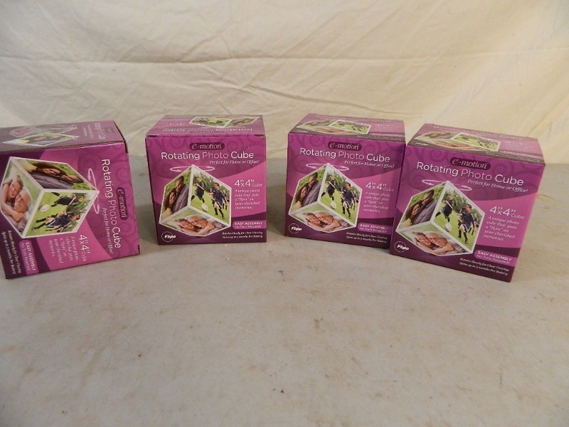 lot 144 image: 4 New Rotating Photo Cubes