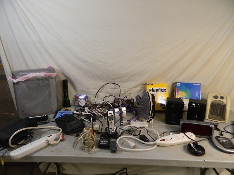 lot 153 image: Assorted Electronics
