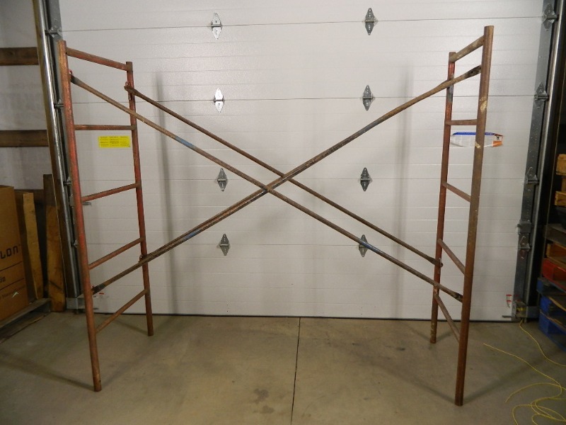 lot 7 image: Scaffolding