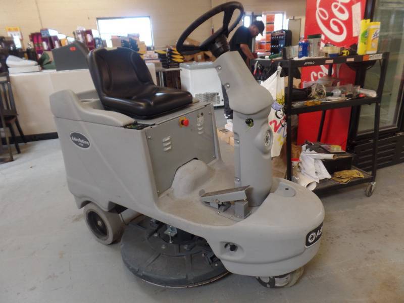 RIDE ON FLOOR BURNISHER