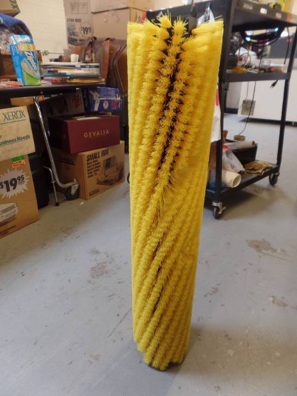 CYLINDRICAL BRUSH