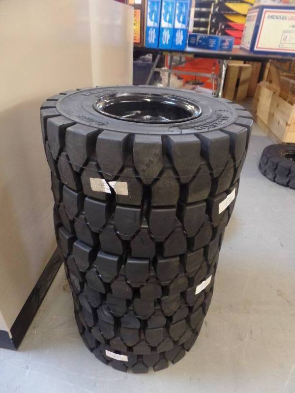 INDUSTRIAL VEHICLE TIRES