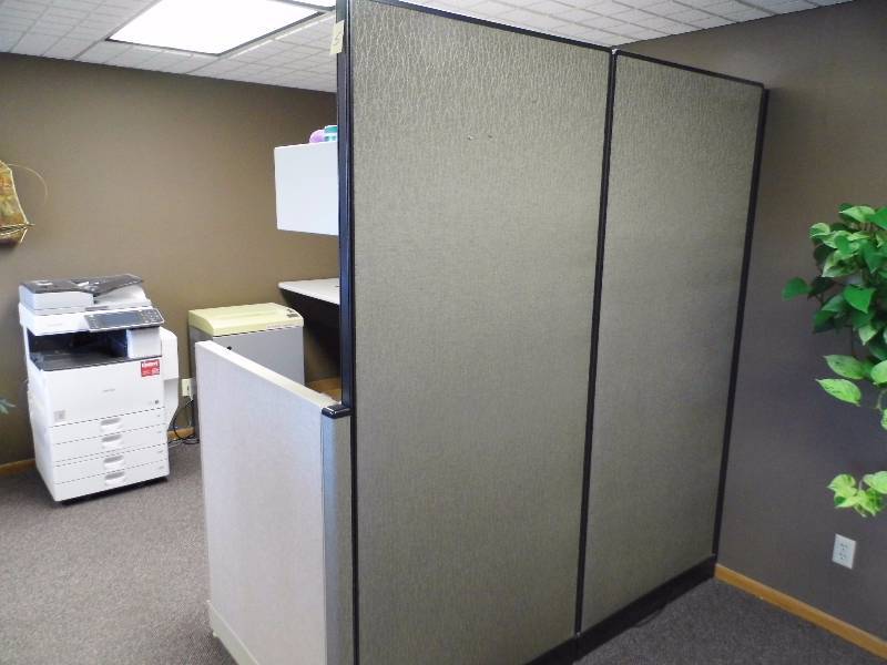 lot 5 image: Cubicle Area #1