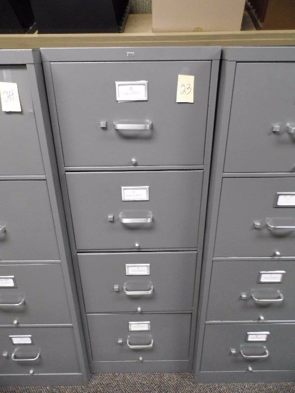 lot 23 image: Hon 4 Drawer File Cabinet wKey