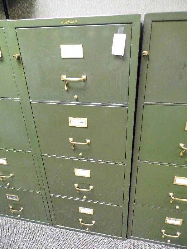 lot 29 image: 4 Drawer Fire File Cabinet w Key