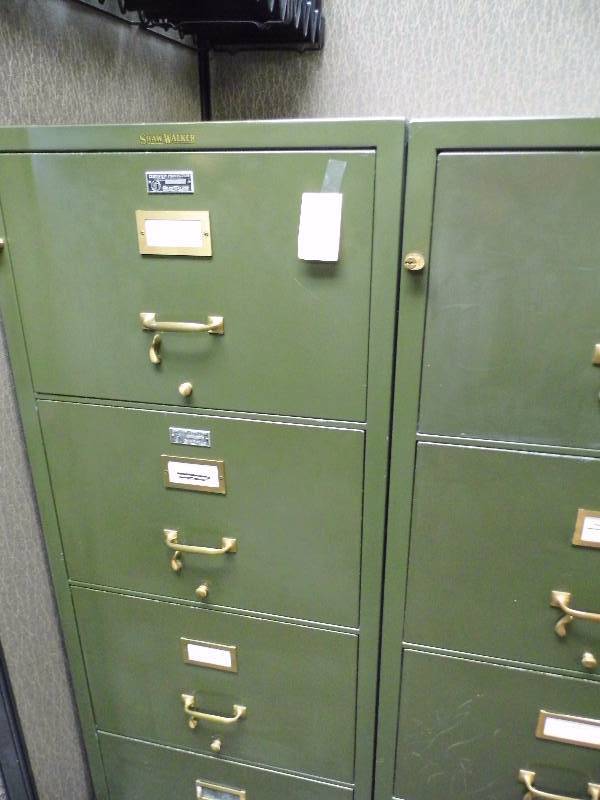 lot 30 image: 4 Drawer Fire File Cabinet w Key