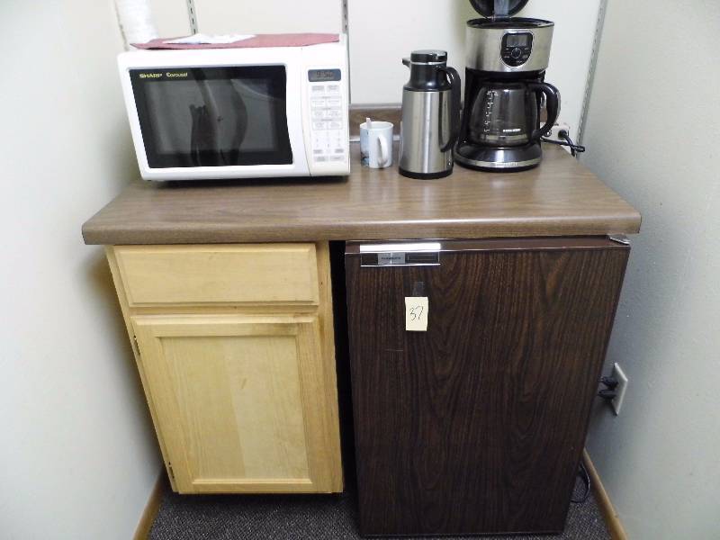 lot 37 image: Counter w Cabinet - Fridge - Microwave