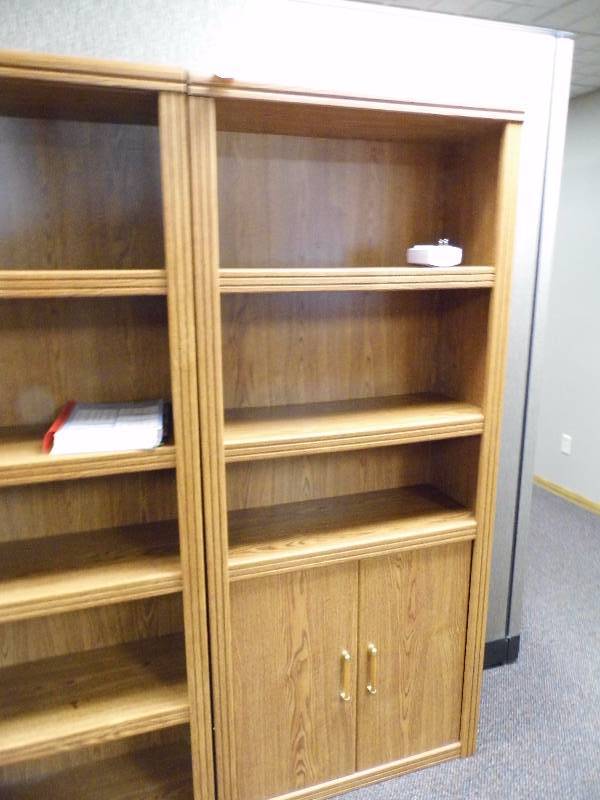 lot 42 image: Bookcase w Doors