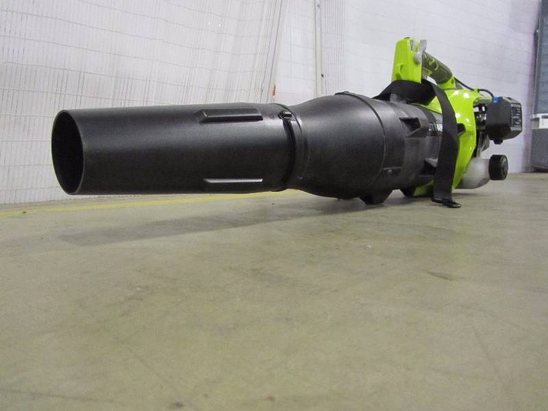 lot 11 image: Ryobi 160 MPH 520 CFM 25cc Gas Jet Fan Blower