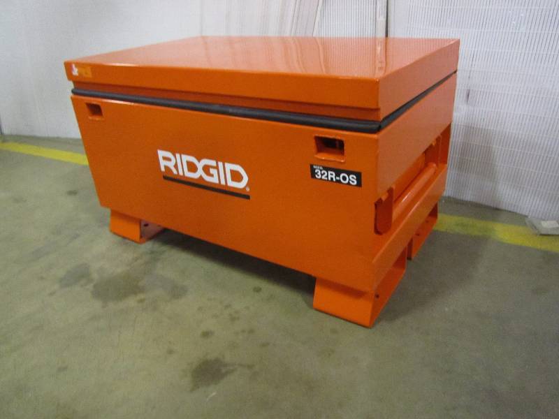 lot 28 image: RIDGID 32 in. x 19 in. Portable Storage Chest