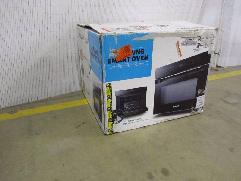 lot 32 image: Samsung 1.2 cu. ft. Countertop Power Convection Microwave