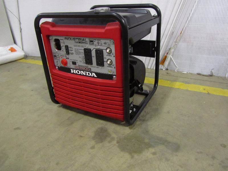 lot 3 image: Honda 2,800-Watt Gasoline Powered Portable Industrial Inverter Generator