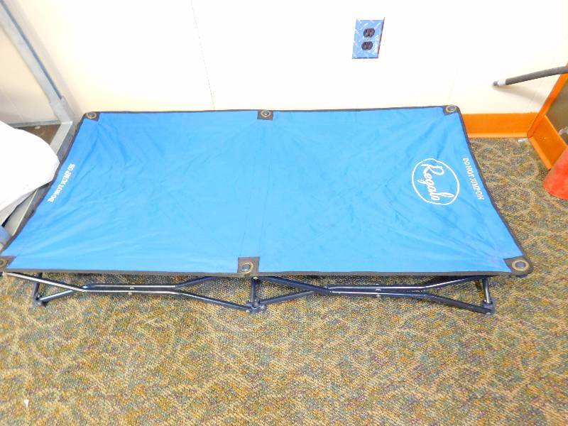lot 75 image: Fold-Up Cot