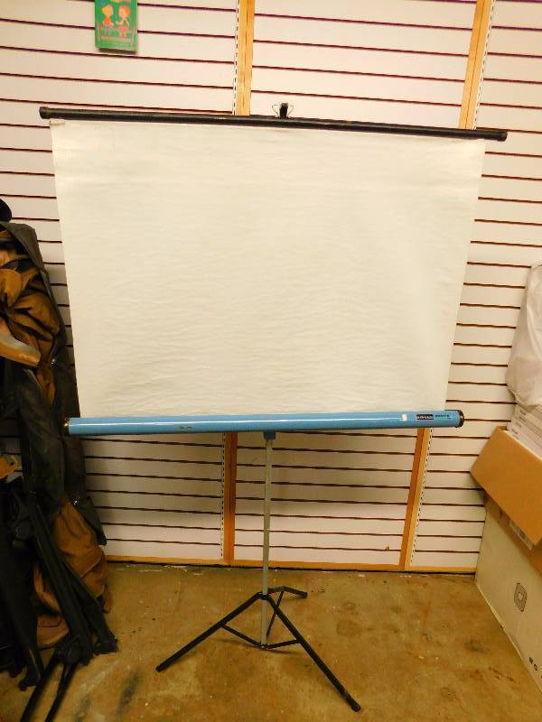 lot 76 image: Vintage Roll-Up Screen