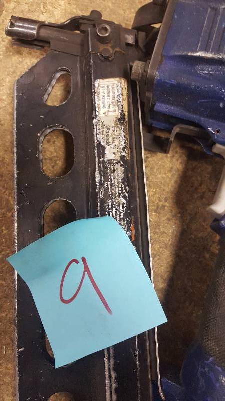 lot 9 image: Duo-Fast NSP-350 Main Frame Round Head 2-Inch to 3-14-Inch Framing Nailer  used and works perfectly. tool