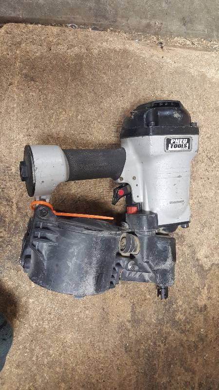 lot 13 image: Pneu tools CN75 15° Wire & Plastic Framing Coil Nailer used good working condition tool