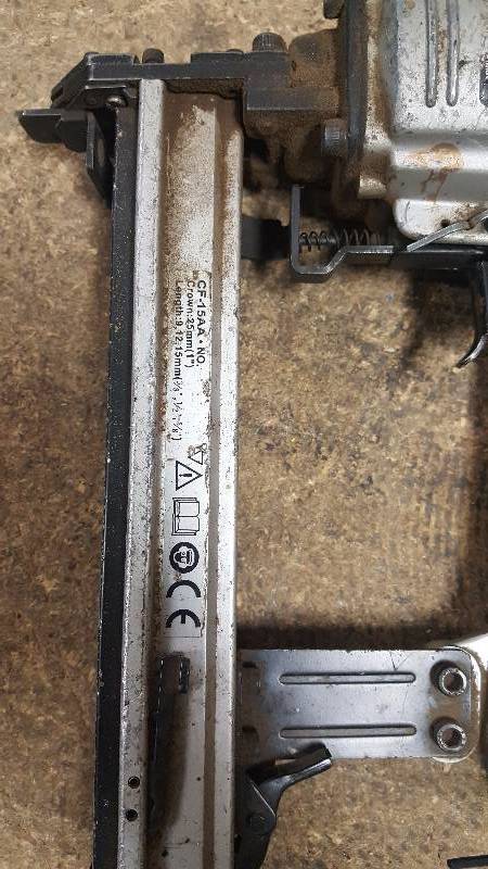 lot 27 image: APACH CF-15AA Industrial Corrugated Fastener Tool for Bea W, Senco SC2 and Duo Fast CF 38-Inch to 58-Inch Used and works perfectly. tool