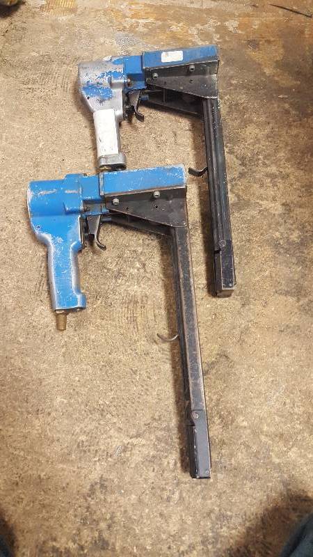lot 28 image: Josef Kihlberg 561-18PN Carton Top Stapler total of 2 used and working perfectly. tool