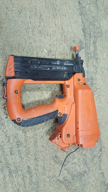 lot 62 image: Paslode 918000 Cordless Li-ion Brad Nailer not tested no battery or charger tool