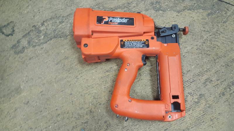 lot 69 image: Paslode IM250II Cordless 16 Gauge Straight Finish Nailer Nail Gun No. 900400 not tested no battery or charger tool