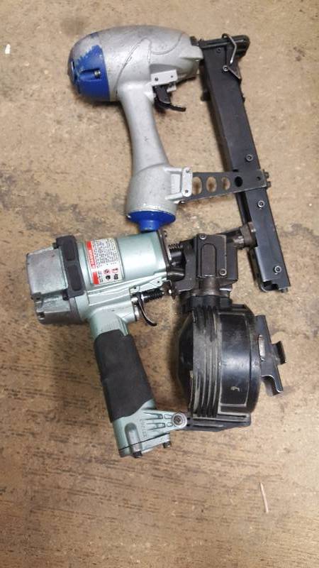 lot 86 image: hitachi nail gun and unbranded gun for parts or not working repair total of 2 tool