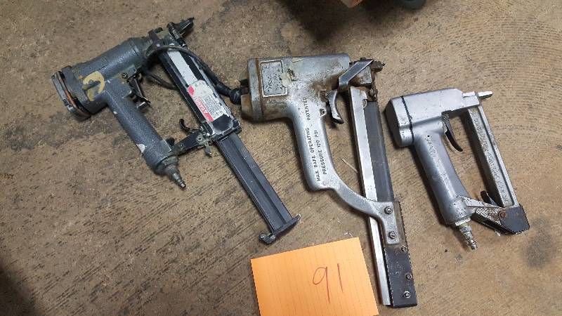 lot 91 image: paslode senco stapler fastener total of 3 for parts or not working need repair tool