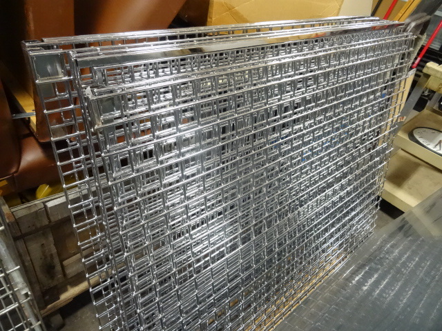 lot 76 image: Chrome Finish Wire Grid, 8 Sheets,